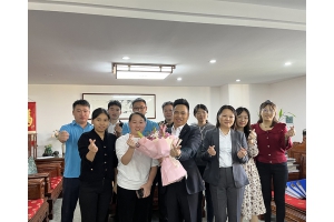 技術(shù)團(tuán)隊(duì)